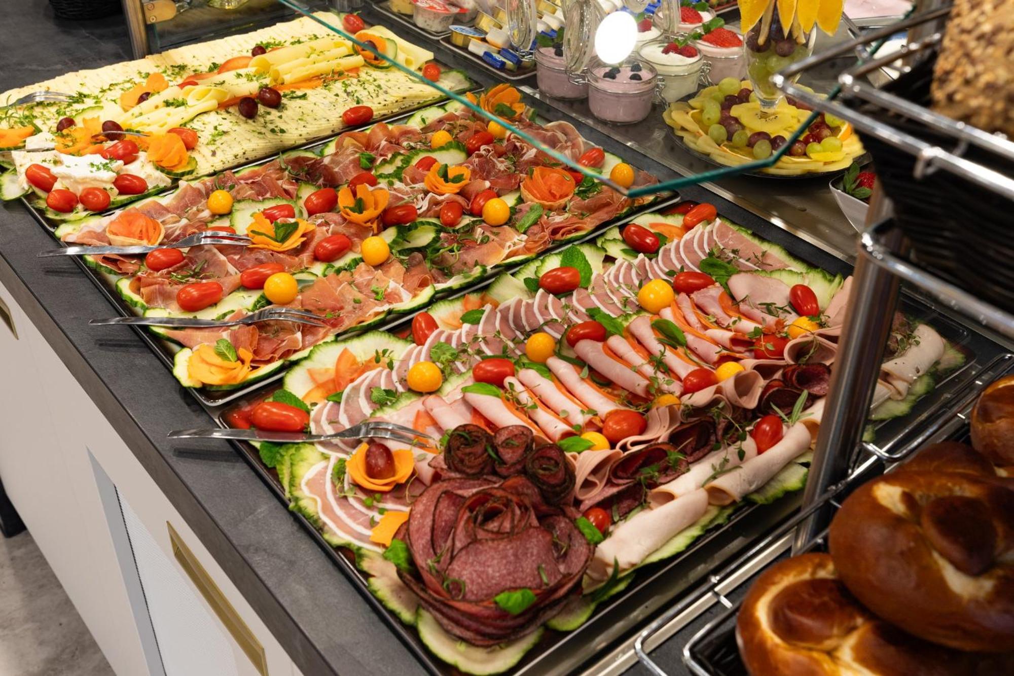 Holiday Inn - The Niu, Flower Konstanz By Ihg Ngoại thất bức ảnh
