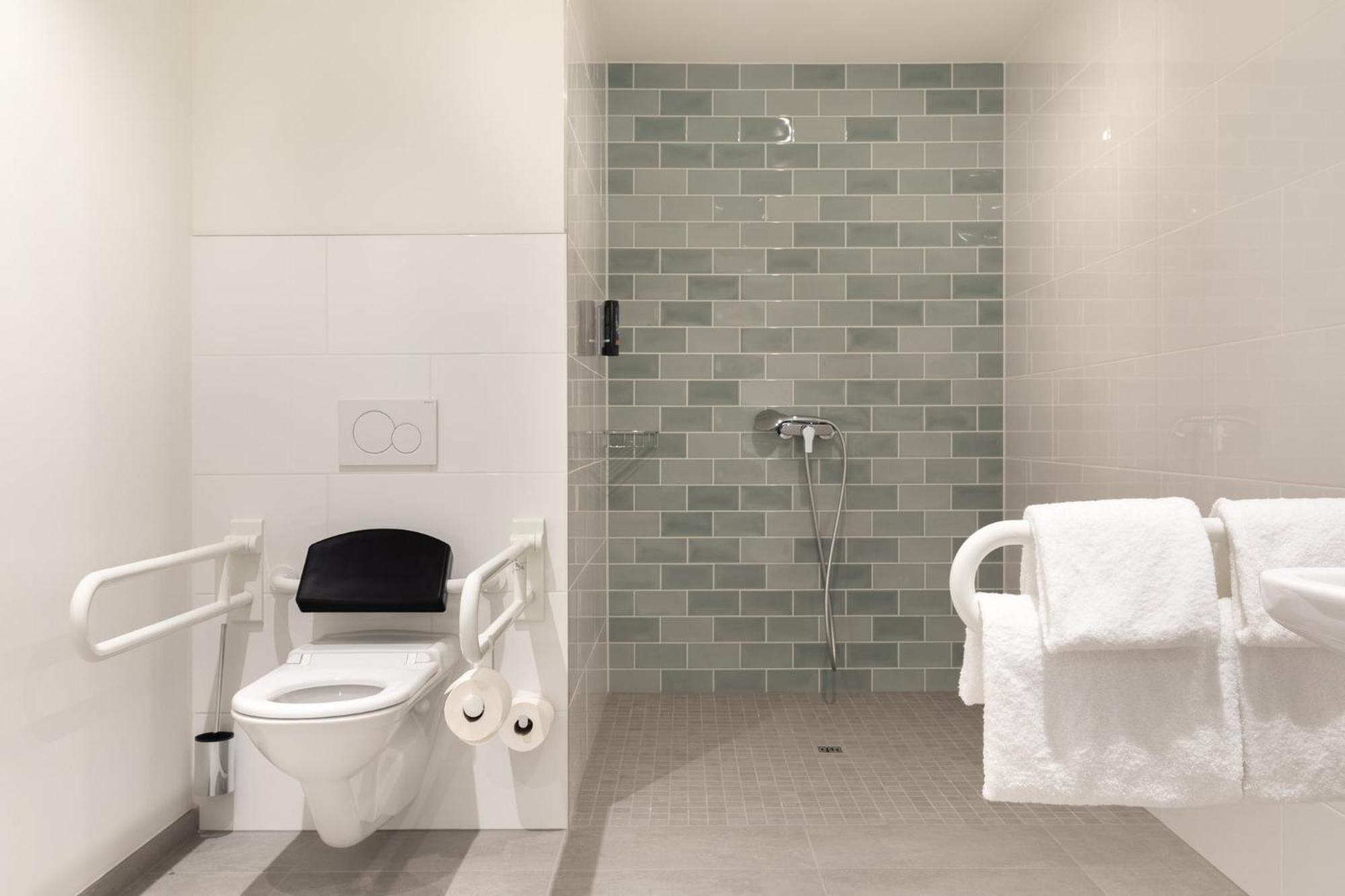 Holiday Inn - The Niu, Flower Konstanz By Ihg Ngoại thất bức ảnh