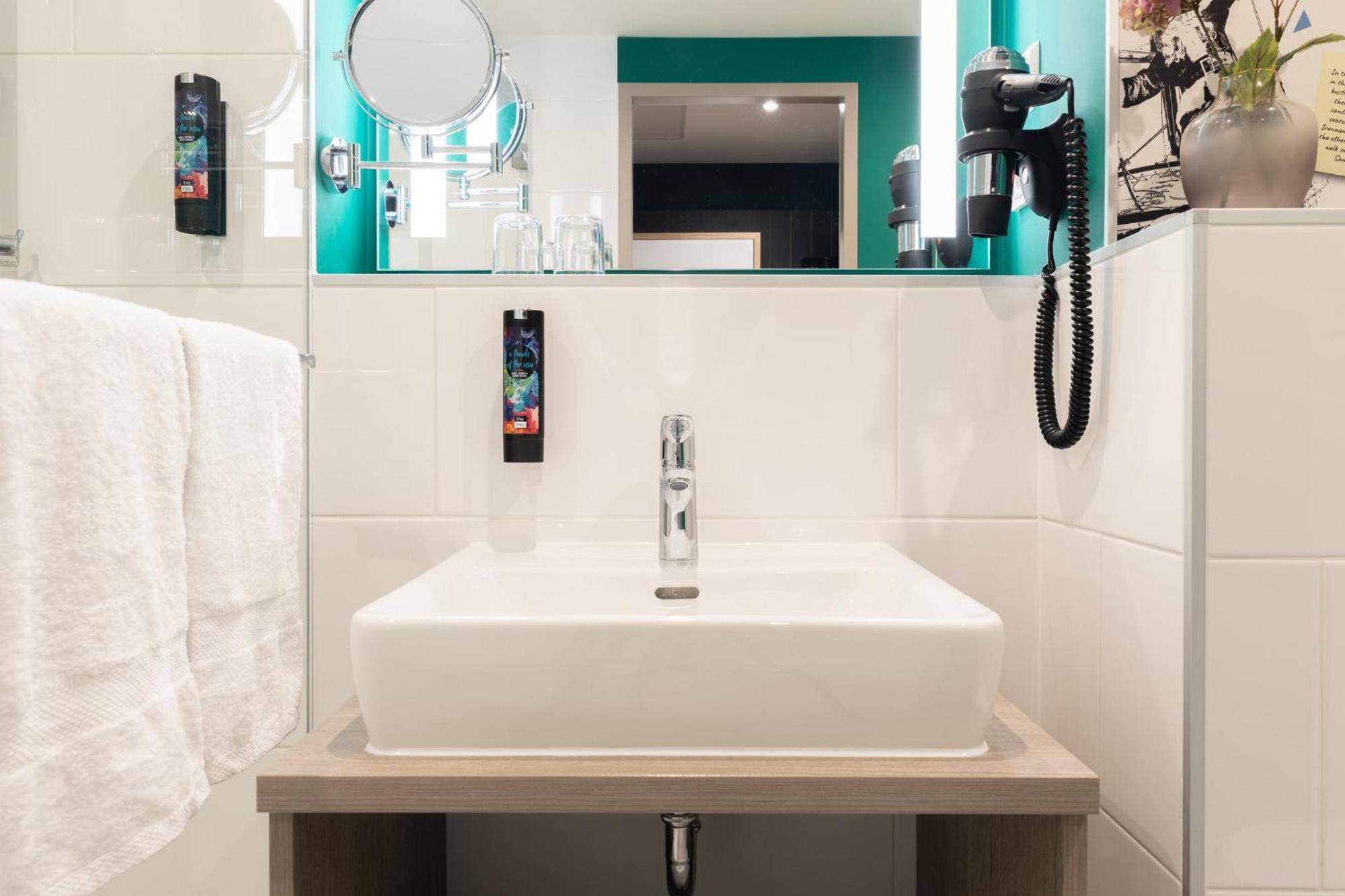 Holiday Inn - The Niu, Flower Konstanz By Ihg Ngoại thất bức ảnh
